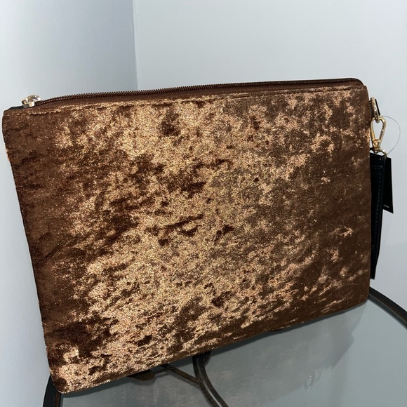 Floral sequin oversized wristlet clutch bag - Picture 2 of 5